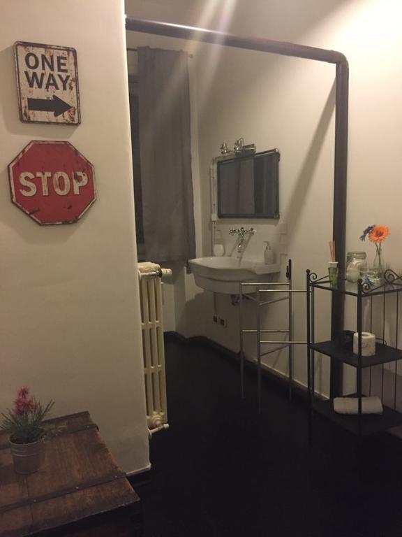 Out Of Time Bed & Breakfast โรม ภายนอก รูปภาพ